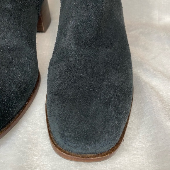 Lucky Brand Suede Leather Chunky Block Heel Zip Up Ankle Boots - Picture 3 of 10